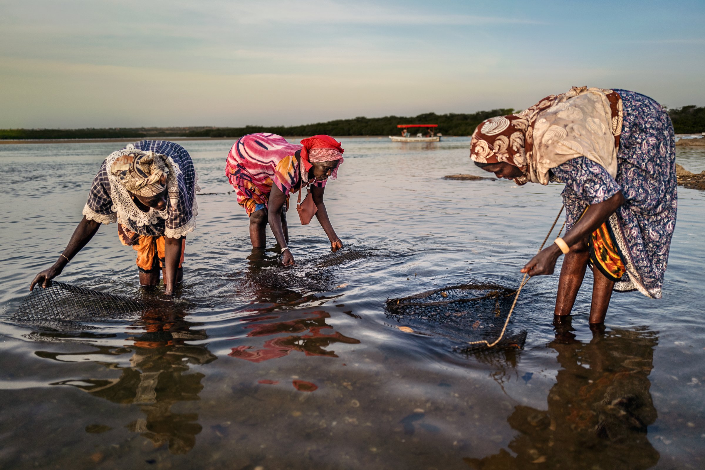 photograph by Marco Gualazzini — image 53 of 72