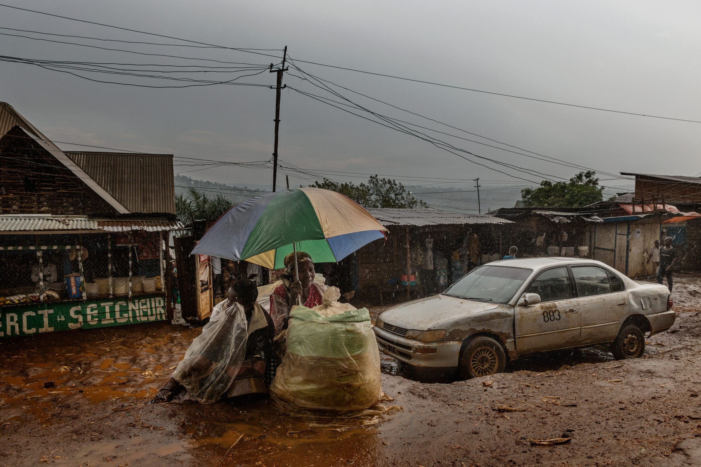 Et moriente mori — DR Congo — 2022 — photograph by Marco Gualazzini — image 25 of 30