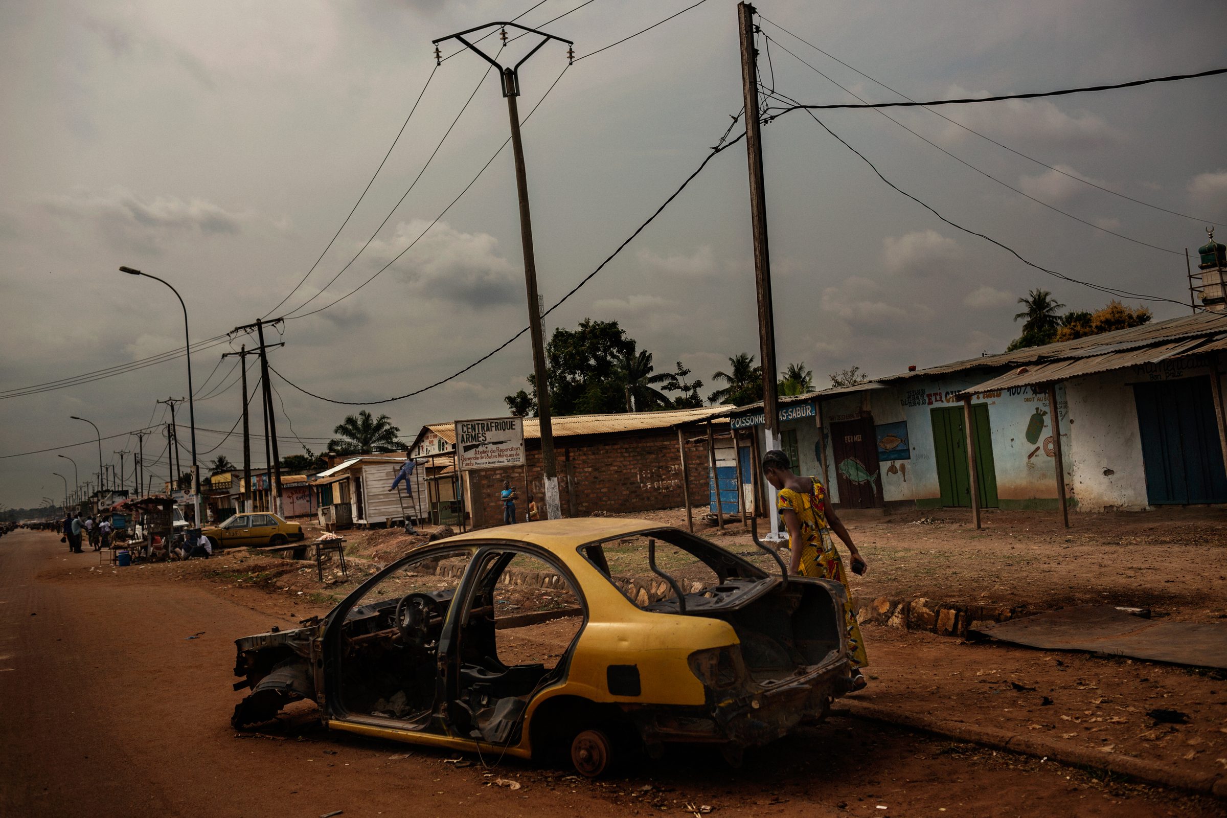 Consequence — Central African Republic — 2015 — photograph by Marco Gualazzini — image 3 of 19