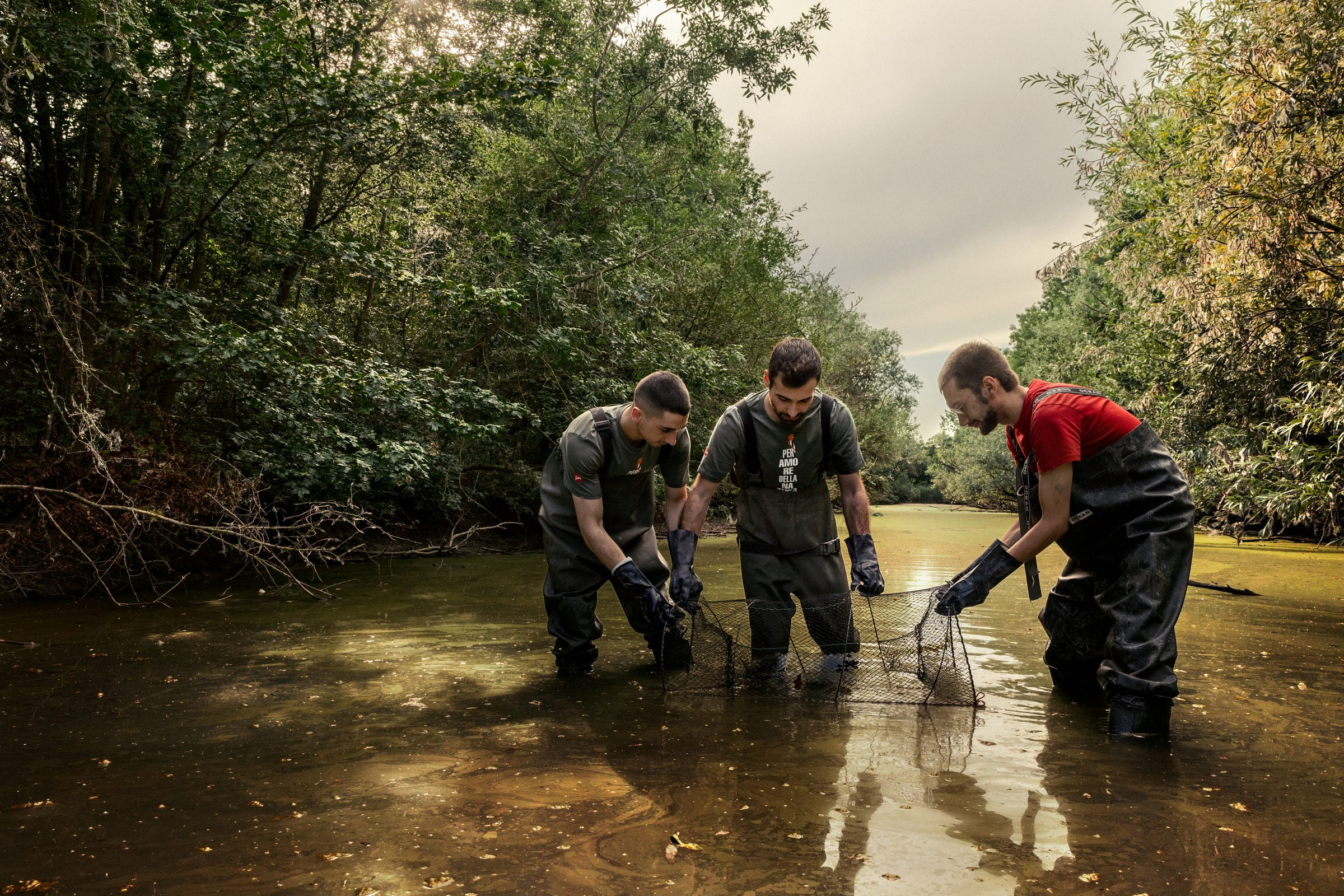Il torrente Parma — Italy — 2024 — photograph by Marco Gualazzini — image 19 of 24